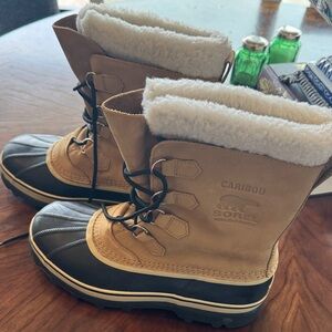 Sorel Caribou Tan and Black Winter Boots
